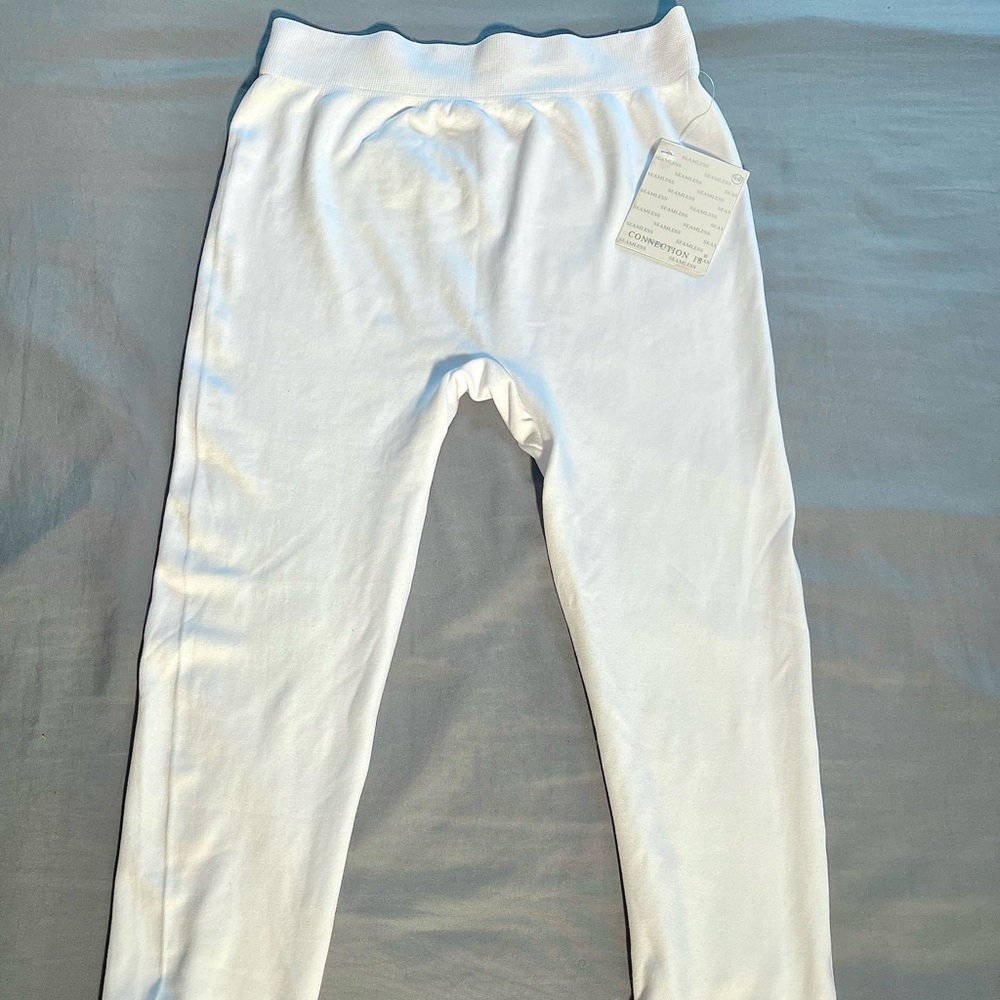 Collection 18 white leggings   Women size -small